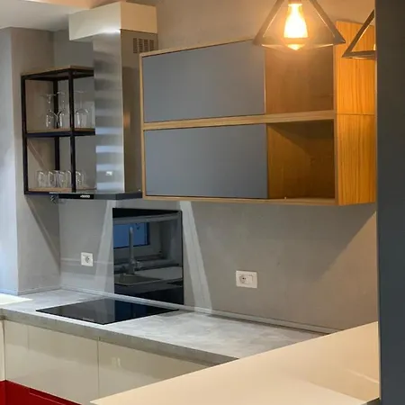 Haris No.3 * 티라나